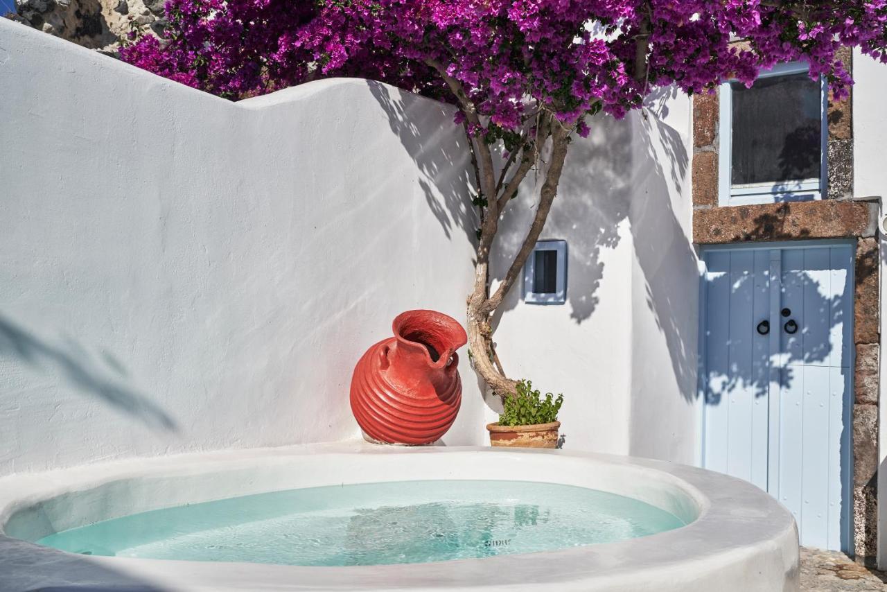 2 Bedroom Charming Villa With Outdoors Jacuzzi Μεγαλοχώρι Εξωτερικό φωτογραφία